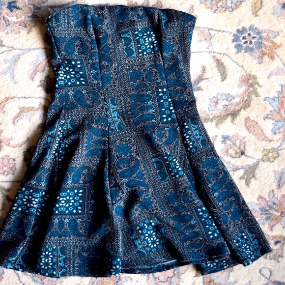Forever 21 Blue Paisley Strapless Dress size Small - Picture 3 of 5